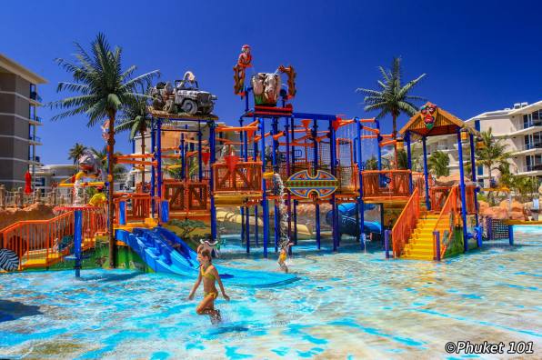 Splash Jungle Water Park in Phuket